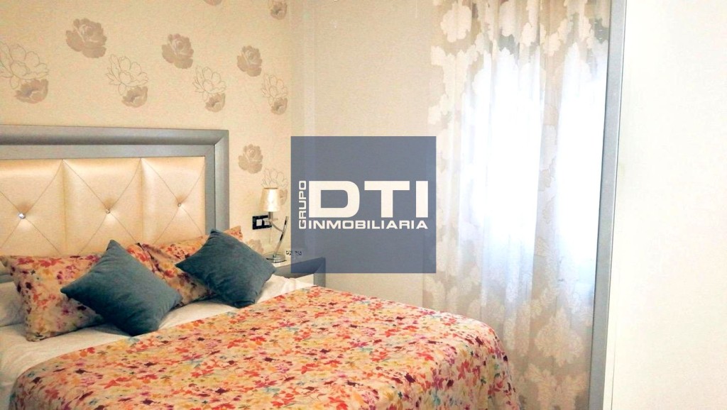 Imagen 2 de Piso 110 m² con terraza y garaje en Madrigueras. Albacete