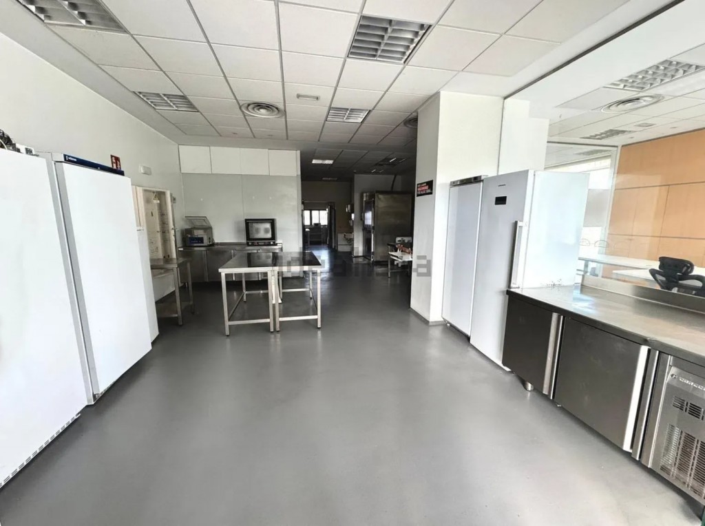 Imagen 2 de Local comercial en Traspaso en Alcobendas Y La Moraleja Madrid