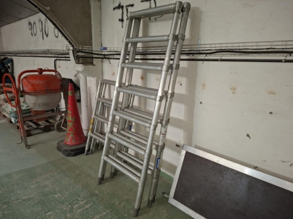 Imagen 3 de SE TRASPASA empresa de carpintería metálica en La Rinconada