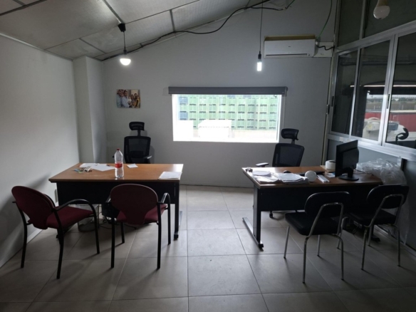 Imagen 1 de SE TRASPASA empresa de carpintería metálica en La Rinconada