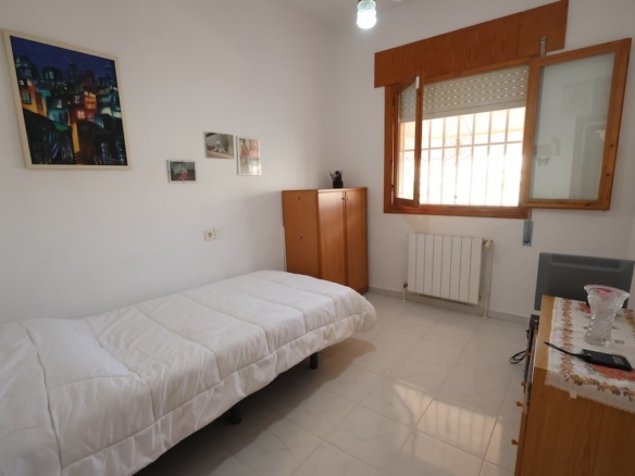 Imagen 2 de Adosado de 3 dormitorios y gran jardín en La Florida