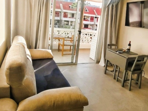 Imagen 2 de Apartamento de 1 dormitorio con terraza en Residencial Playa Honda - Playa de las Américas