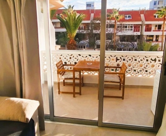 Imagen 3 de Apartamento de 1 dormitorio con terraza en Residencial Playa Honda - Playa de las Américas
