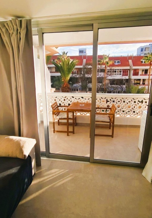 Imagen 3 de Apartamento de 1 dormitorio con terraza en Residencial Playa Honda - Playa de las Américas