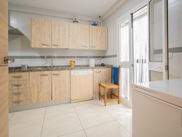 Imagen 3 de Estupendo piso en Rochelambert con patio!!!