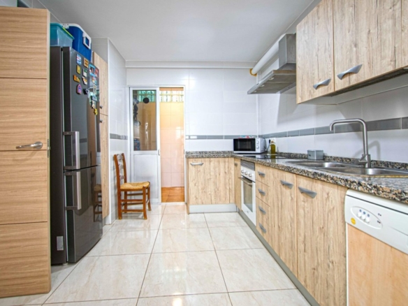 Imagen 4 de Estupendo piso en Rochelambert con patio!!!