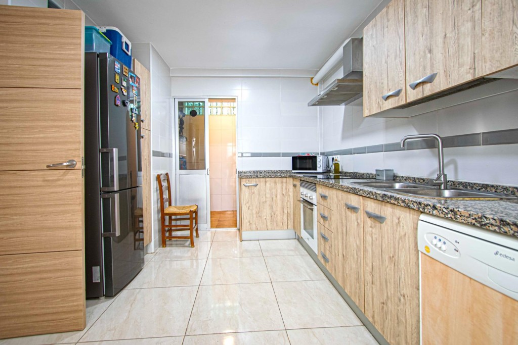 Imagen 4 de Estupendo piso en Rochelambert con patio!!!