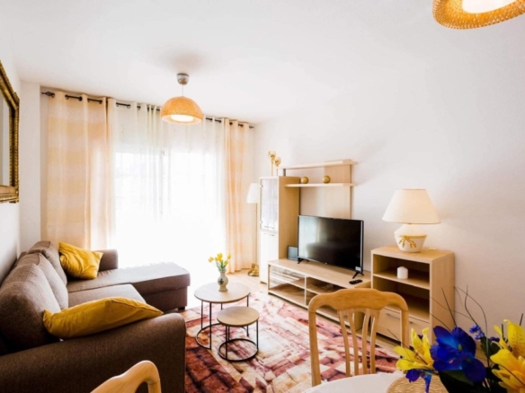 Imagen 3 de EXCLUSIVO APARTAMENTO DE 2 DORMITORIOS EN VENTA JUNTO AL MAR