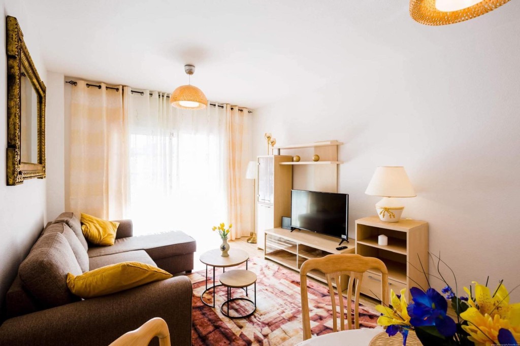 Imagen 3 de EXCLUSIVO APARTAMENTO DE 2 DORMITORIOS EN VENTA JUNTO AL MAR