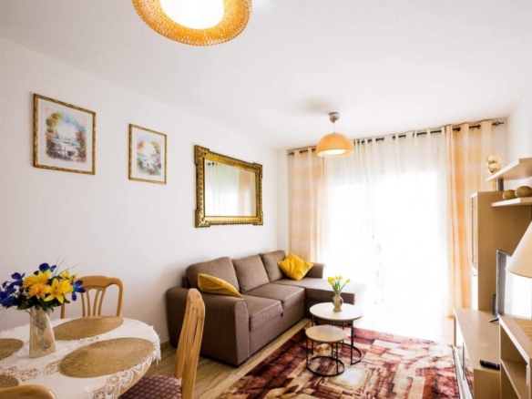 Imagen 1 de EXCLUSIVO APARTAMENTO DE 2 DORMITORIOS EN VENTA JUNTO AL MAR