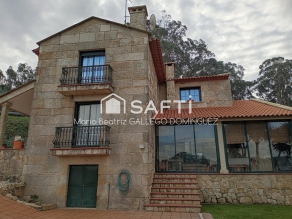 Imagen 3 de SE VENDE ESPECTACULAR VIVIENDA DE 188 METROS EN BELUSO - BUEU ( PONTEVEDRA) CON VISTAS AL MAR