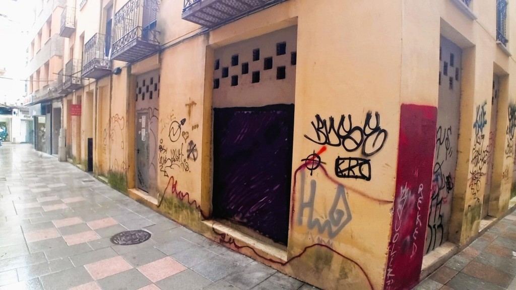 Imagen 2 de Oportunidad Única en el Corazón de Talavera de la Reina: Local Multifuncional de 116 m²