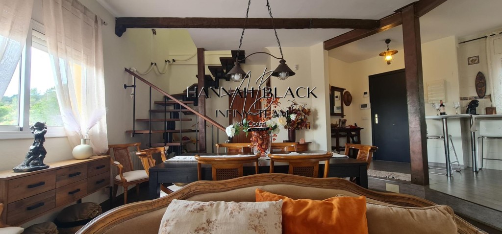 Imagen 2 de Chalet en parcela esquinera de gran altura