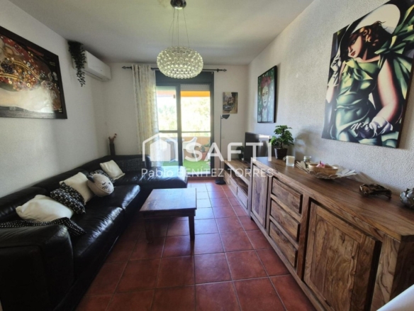 Imagen 1 de "Vive cerca del mar con piscina y tranquilidad."