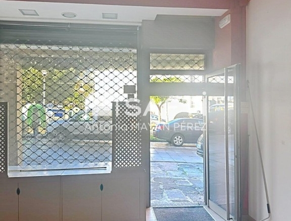 Imagen 2 de Gran oportunidad de bajo comercial a pie de calle.
