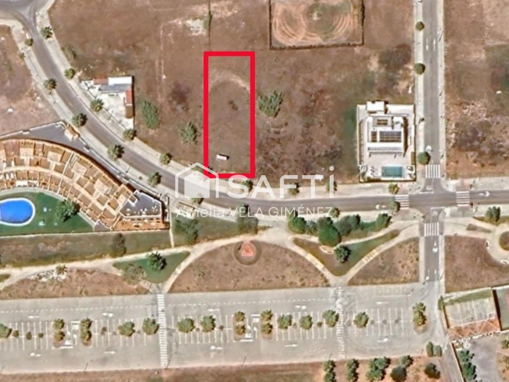 Imagen 2 de Solar urbano de 1200m en primera línea de Playa