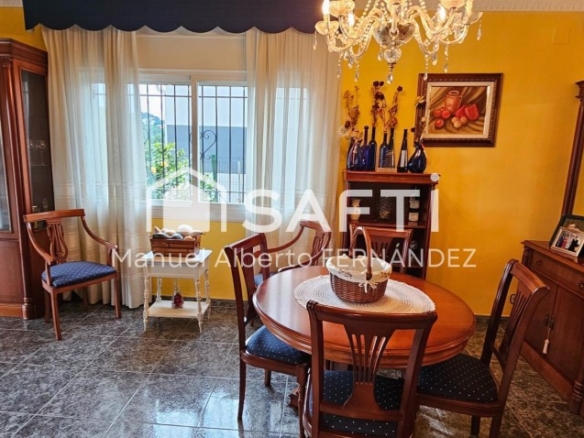 Imagen 2 de SAFTI España les presenta este magnífico chalet a la venta ahora.