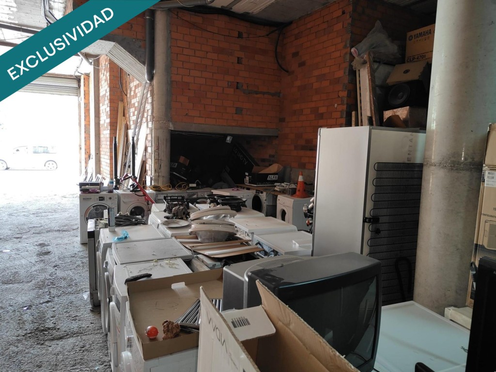 Imagen 3 de OPORTUNIDAD EN XINZO DE LIMIA - LOCAL COMERCIAL + OFICINA