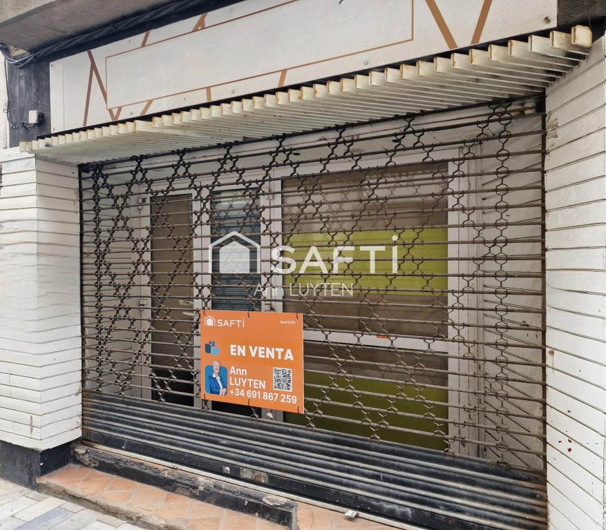 Imagen 1 de Local Comercial a 75 metros de la Playa en Roses