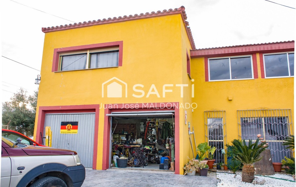 Imagen 3 de Vive el Mar: Tu Chalet Exclusivo en Benicarló ¡Donde el lujo se funde con la brisa marina!