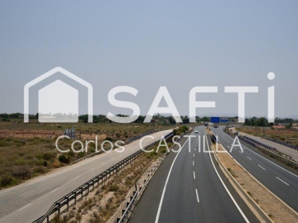 Imagen 3 de Gran terreno rústico de 12.000m2 perfectamente conectado.