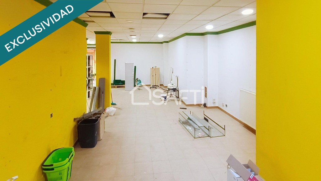 Imagen 1 de Local Comercial en el Centro de Sama.