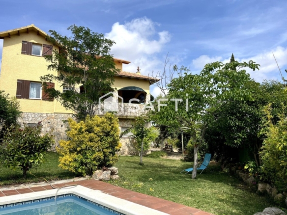 Imagen 2 de Encantadora Finca Rústica con Vistas Panorámicas.