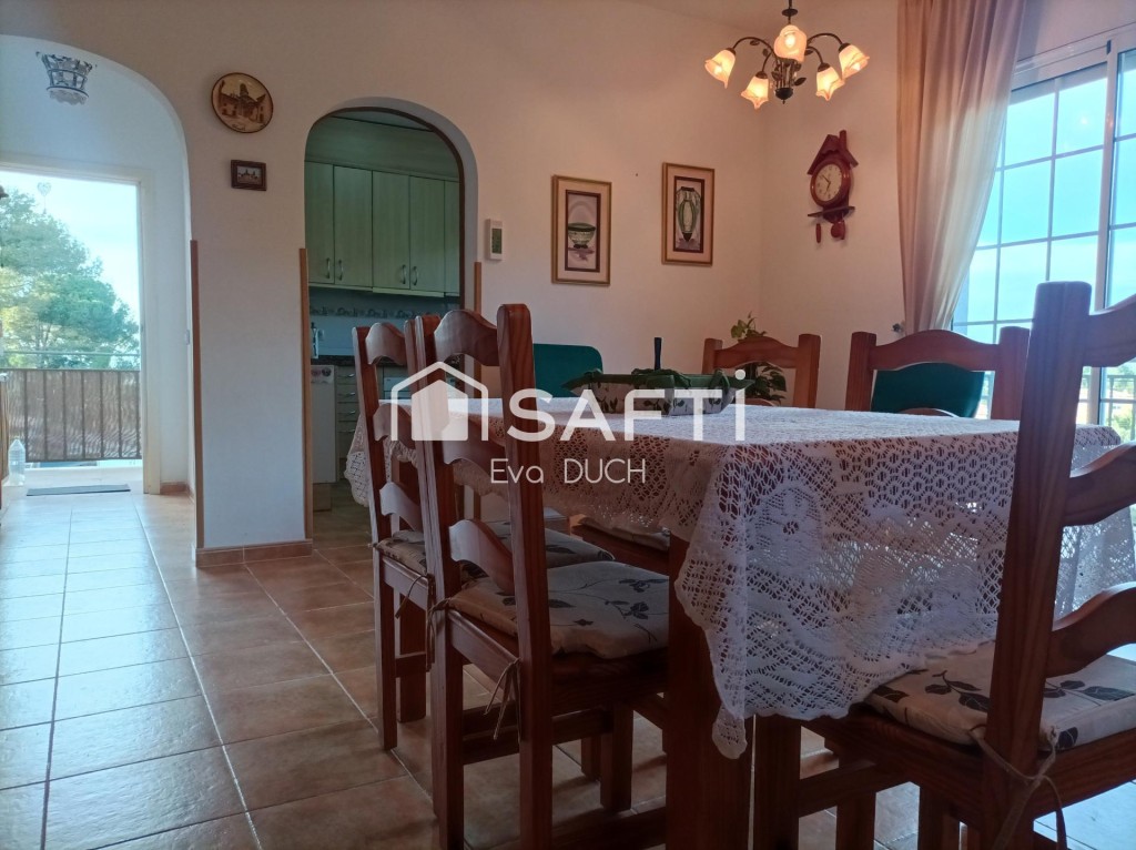 Imagen 4 de Casa unifamiliar con piscina en Montbarbat