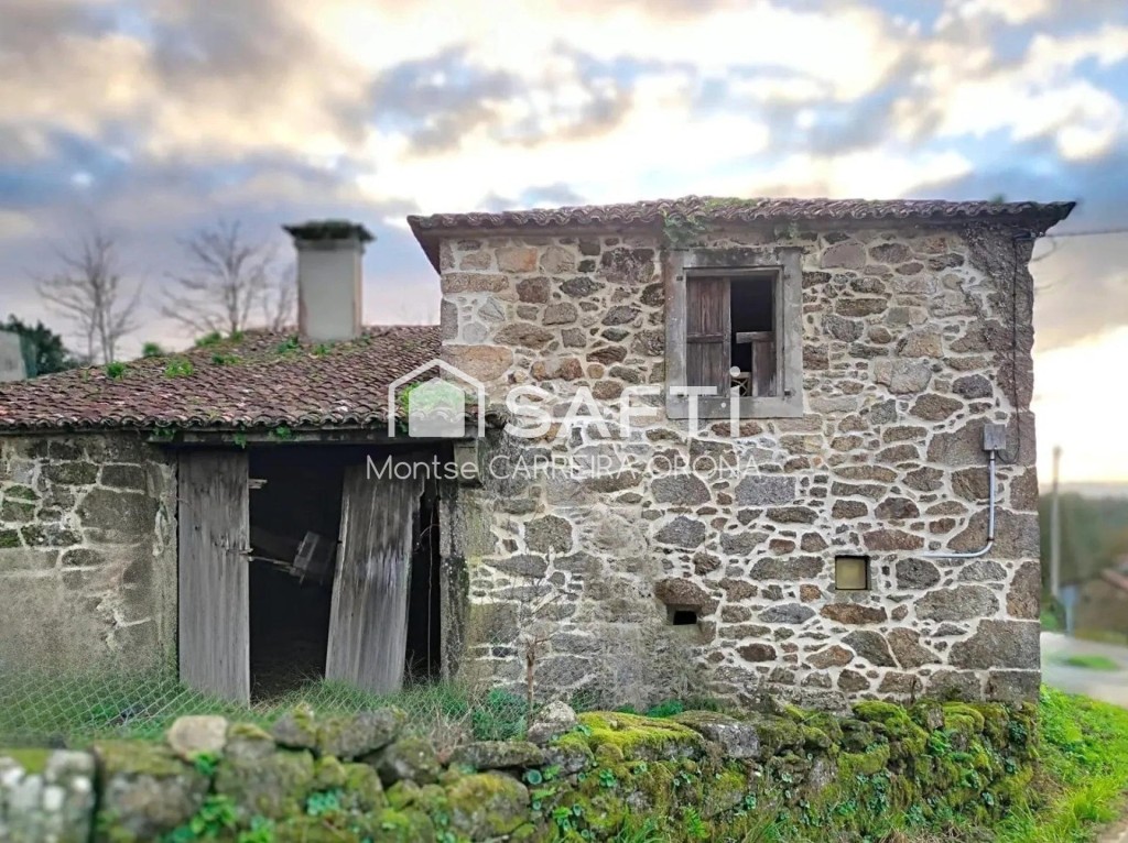 Imagen 1 de OPORTUNIDAD!!ESPECTACULAR ARBOLEDA DE 7.000 METROS CUADRADOS CON BONITA CASA DE PIEDRA PARA RESTAURAR