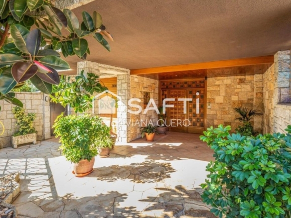 espacio y privacidad en el corazón del pueblo.