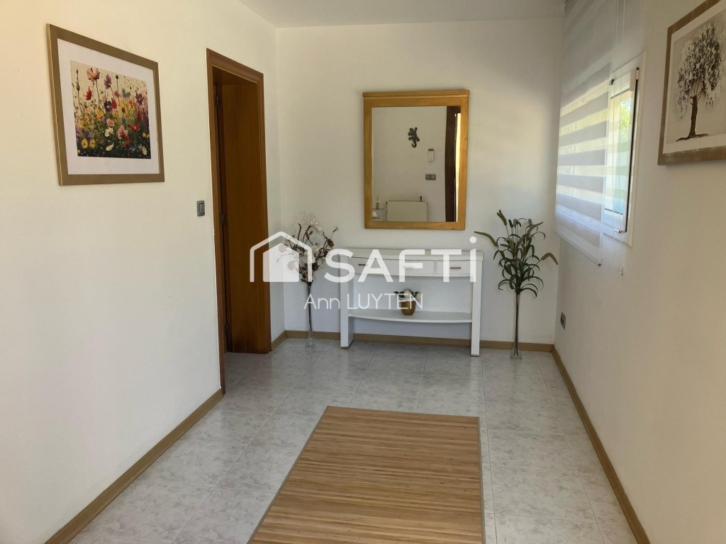 Imagen 4 de Casa con dos viviendas en venta Mas Fumats Roses