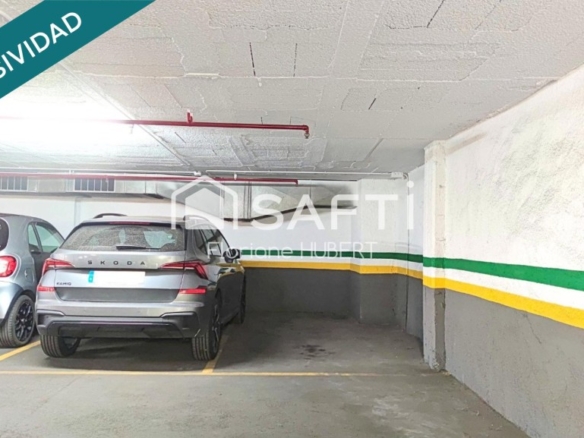 Imagen 2 de PLAZA DE PARKING COCHE PEQUEÑO O MOTO 10M2 CALLE SANTALO