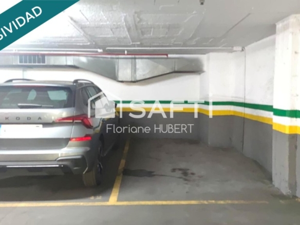 Imagen 1 de PLAZA DE PARKING COCHE PEQUEÑO O MOTO 10M2 CALLE SANTALO