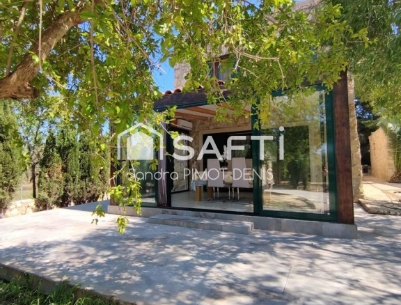 Imagen 3 de INCREIBLE FINCA DE PIEDRA A 10 MIN DE L'AMPOSTA