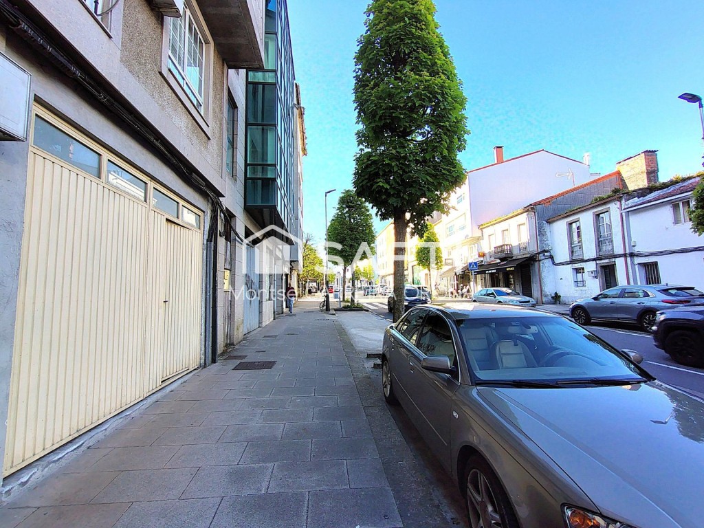 BIEN SITUADO Y FACIL ACCESO.