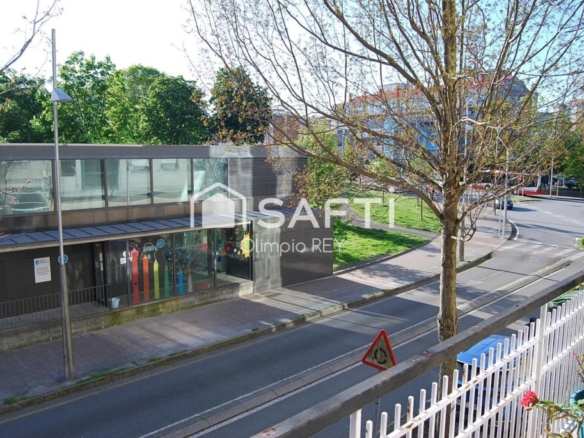 Imagen 1 de Amplio piso en venta en Campolongo