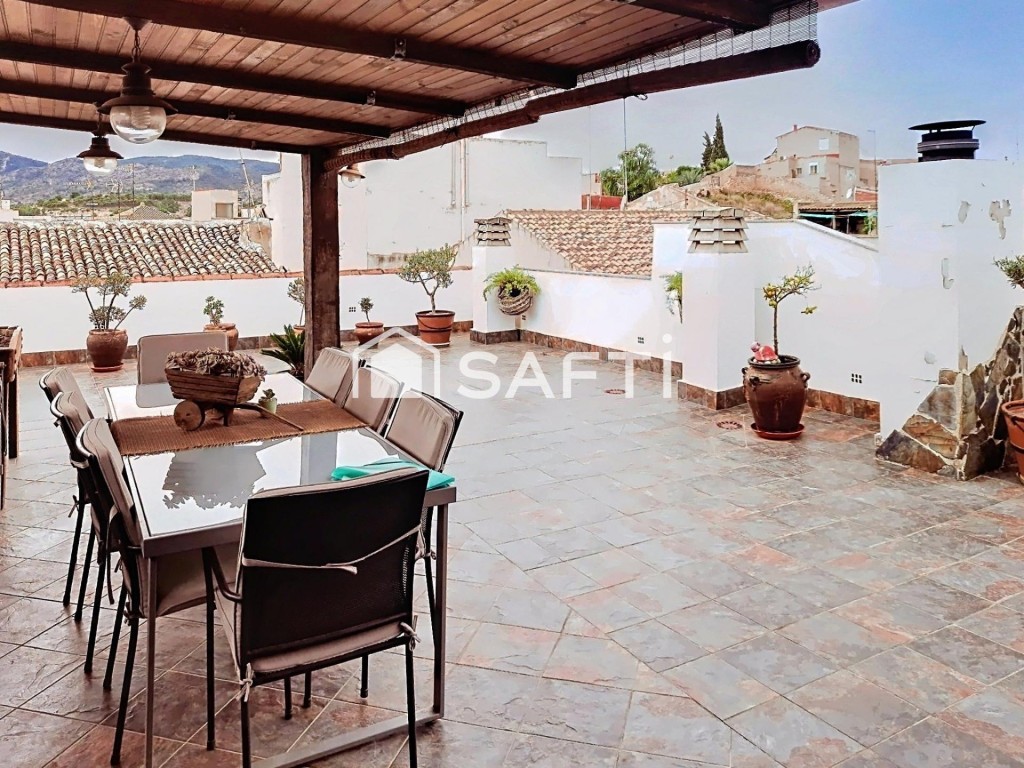 Imagen 2 de Casa a la venta de 4 dormitorios