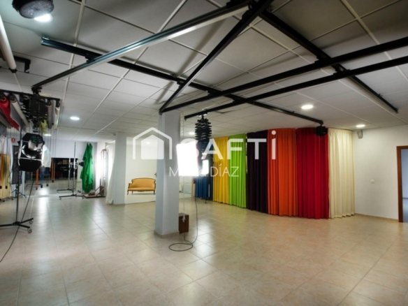 Imagen 1 de Espacio único para tu proyecto creativo