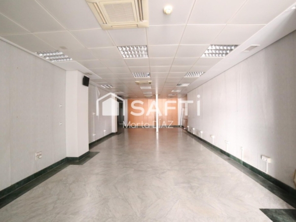 Imagen 2 de Espacio excepcional para tu negocio en el corazón de Ronda.