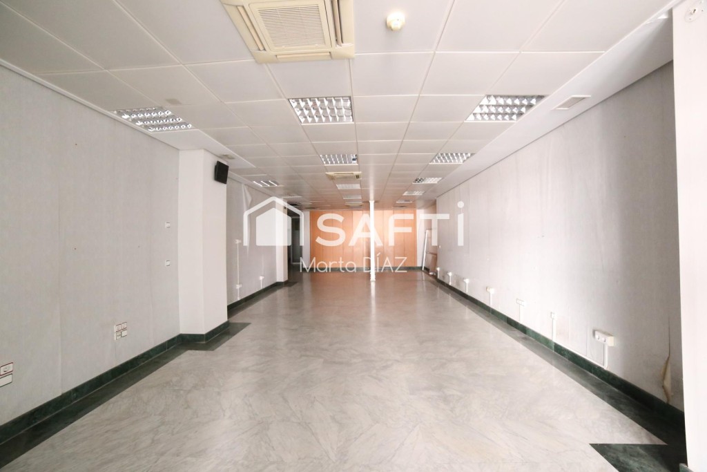 Imagen 2 de Espacio excepcional para tu negocio en el corazón de Ronda.