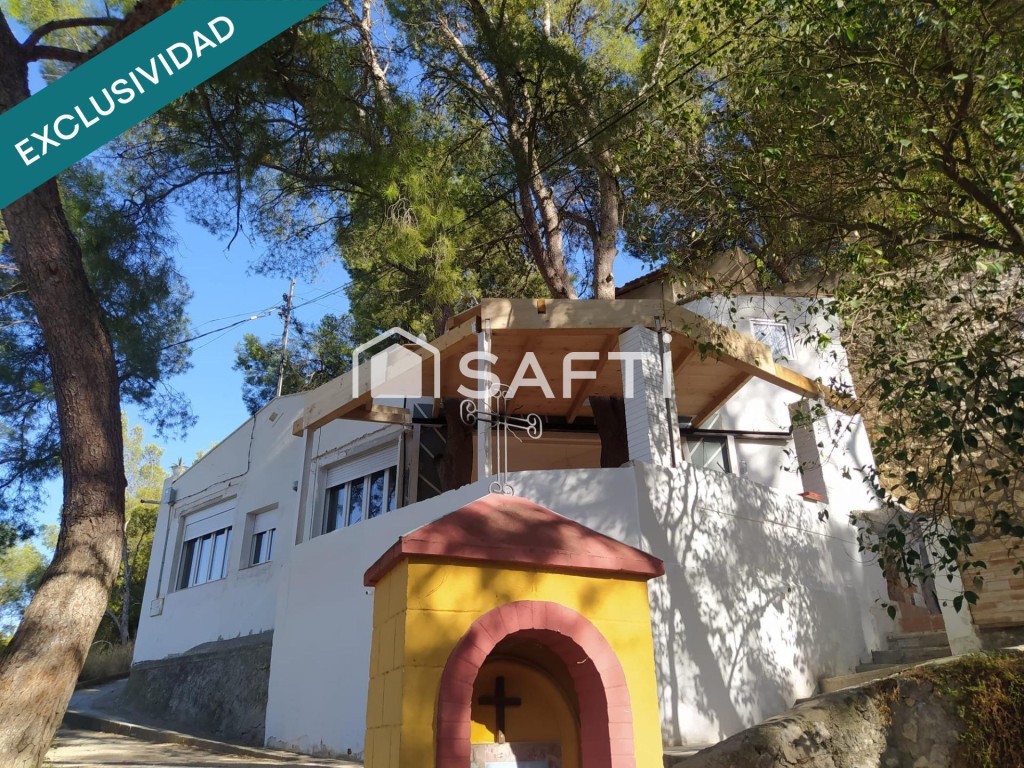 Imagen 2 de Casa a la venta en el cerro del castillo de 3 dormitorios - Sin comisión