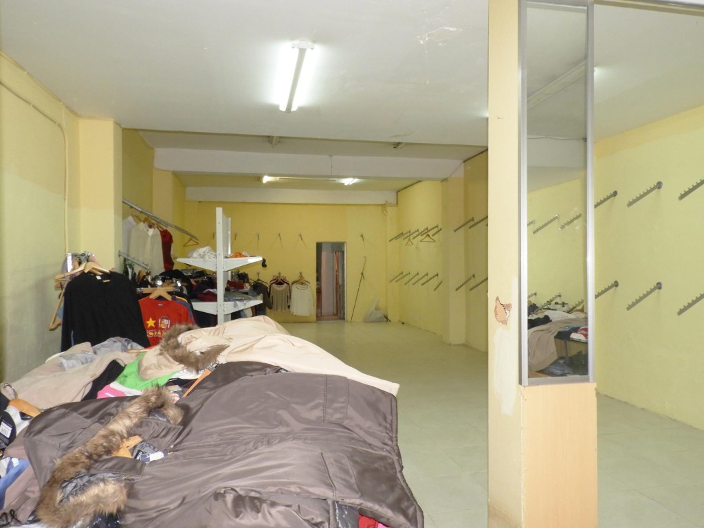 Imagen 3 de Local comercial en calle Pedro Viruela 154m2