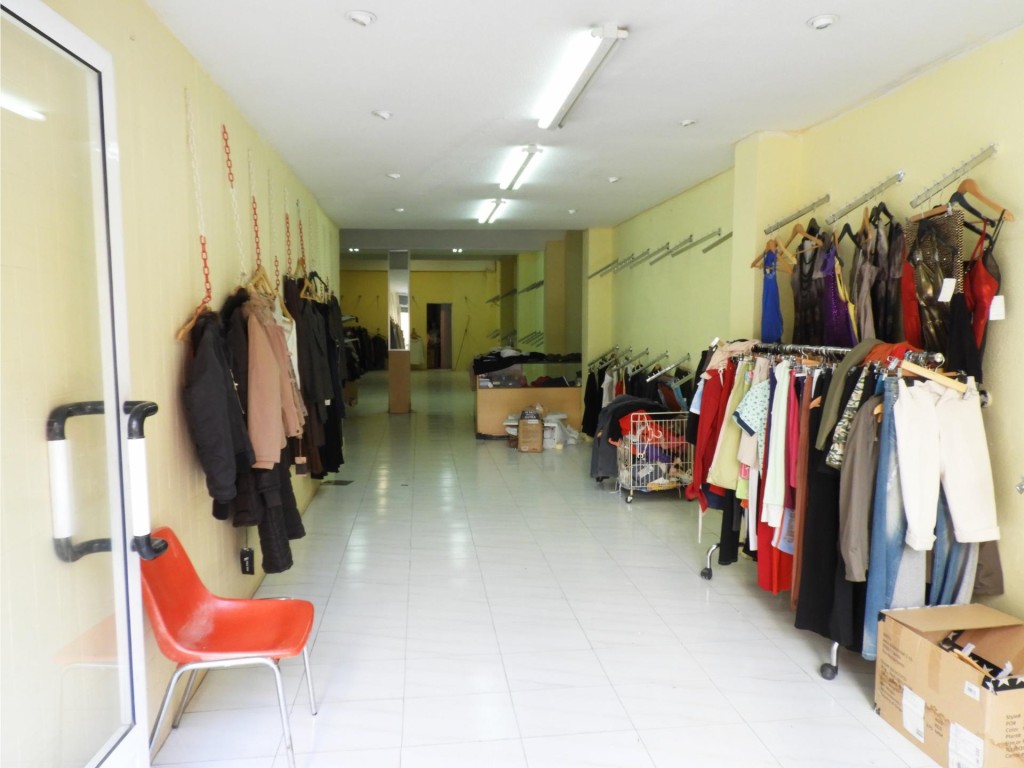 Imagen 1 de Local comercial en calle Pedro Viruela 154m2