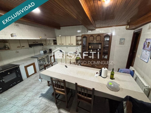 Imagen 4 de Se vende impresionante casa rustica en Arbo - Pontevedra