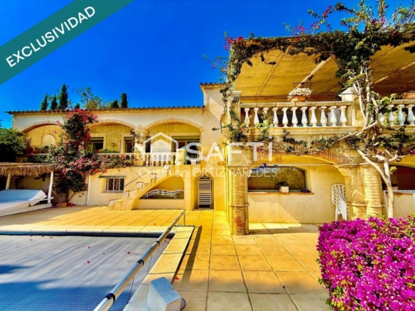 Imagen 2 de Exclusiva villa de lujo en Pau – Palau-Saverdera