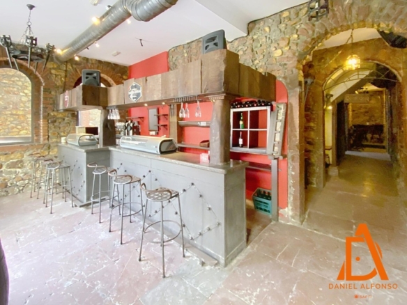 Imagen 1 de Alquiler con opción a compra en pleno corazón de Grado listo para arrancar