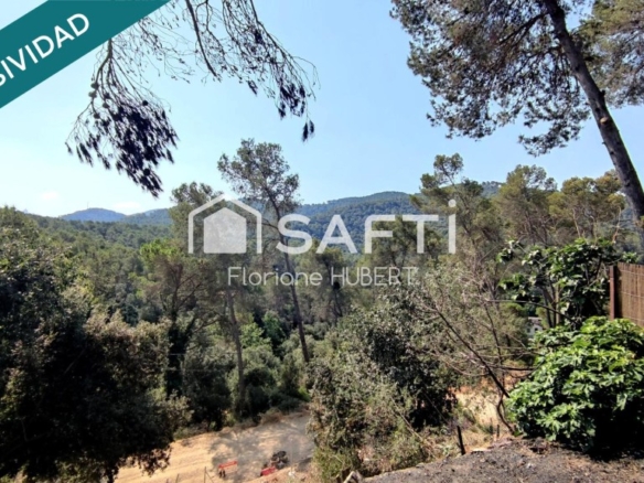 A 2KM DE LA ESTACION DE LA FLORESTA.