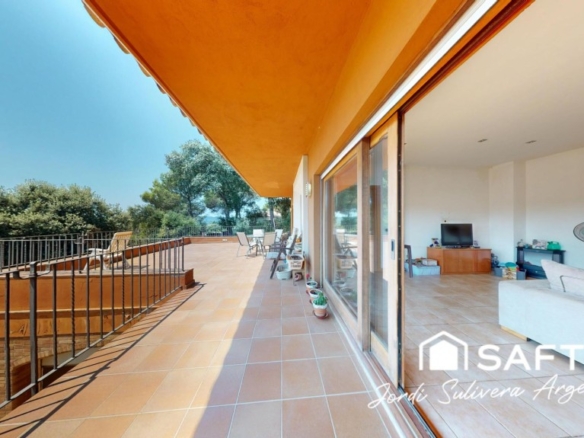 Imagen 3 de LA CASA DE TUS SUEÑOS CON VISTAS Y CONFORT EN LA COSTA BRAVA