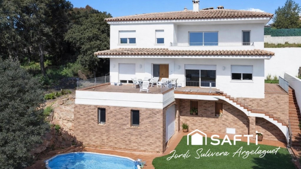 Imagen 1 de LA CASA DE TUS SUEÑOS CON VISTAS Y CONFORT EN LA COSTA BRAVA