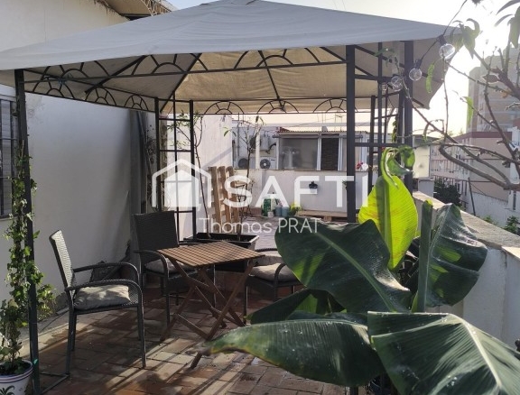 Imagen 2 de Rara oportunidad en Sevilla - Casa de pueblo dividida en 7 estudios turísticos.